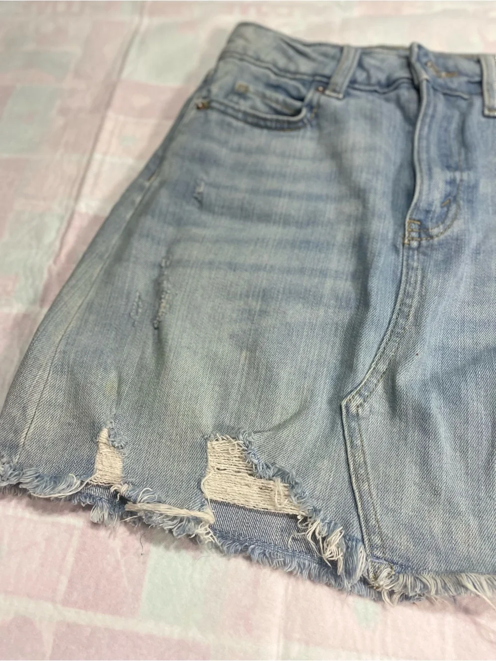 Wild Fable Light Wash Distressed Denim Mini Skirt Raw Hem Size 0